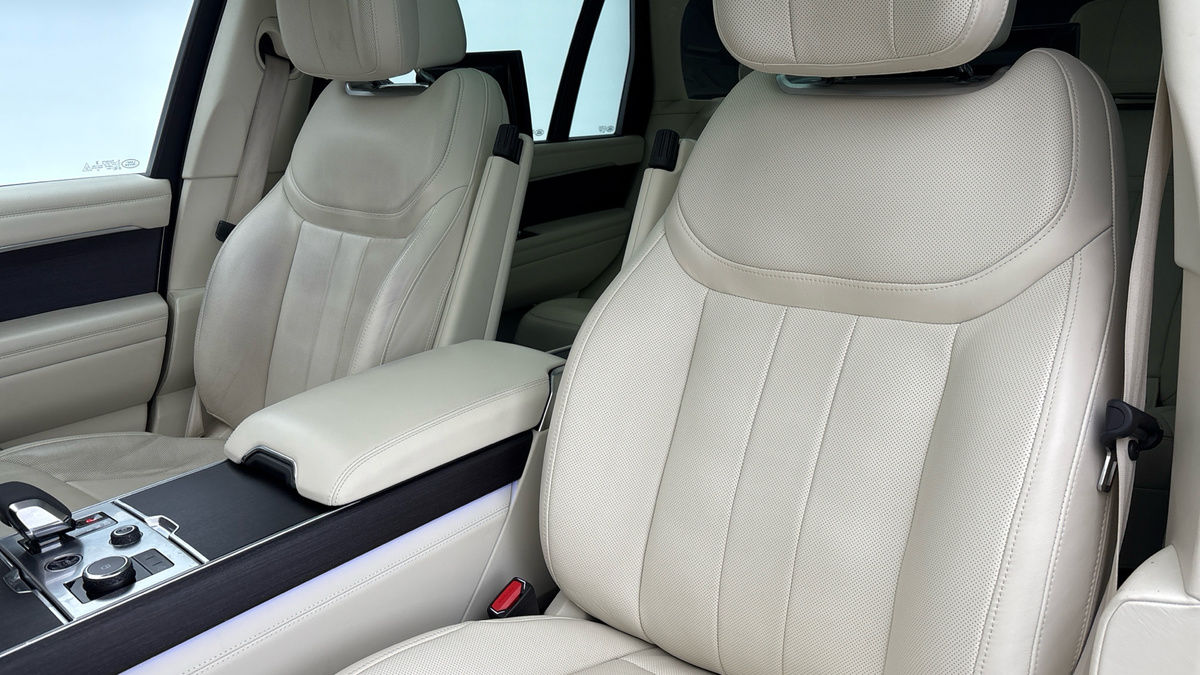 Land Rover Range Rover Image 14