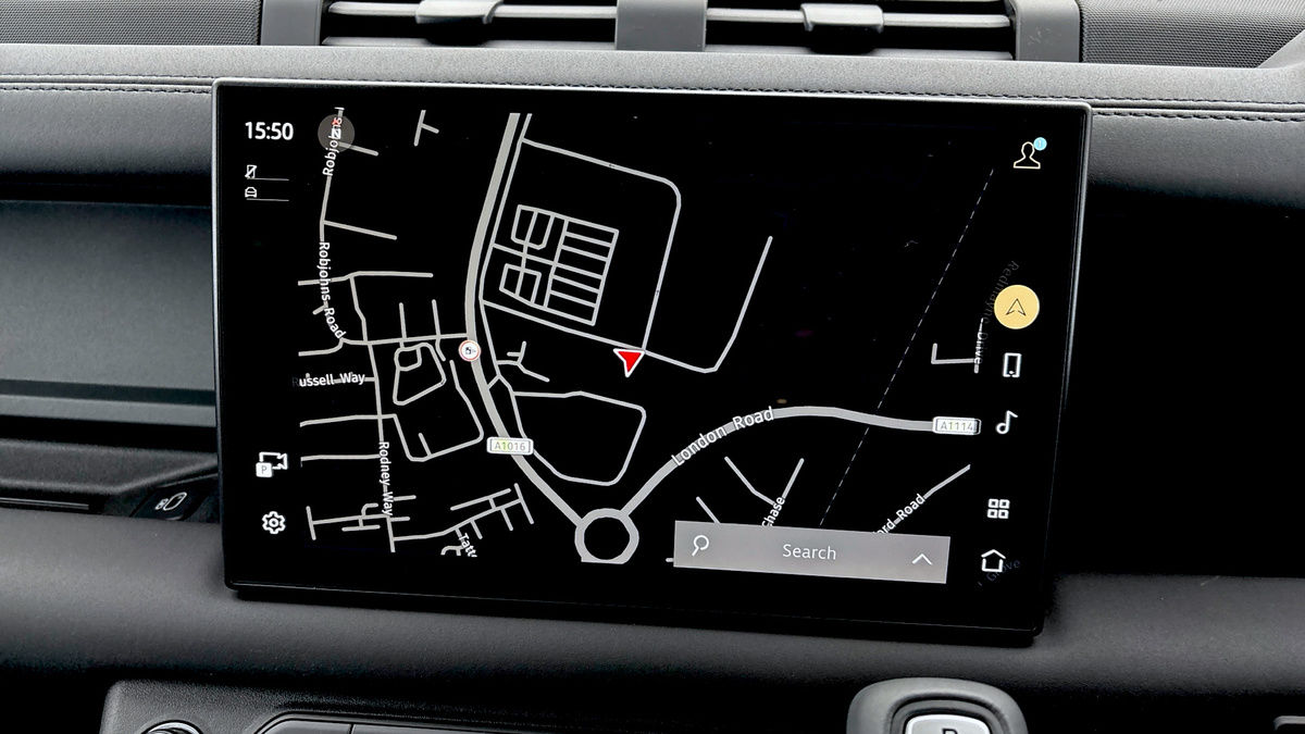 Land Rover Defender 90 Urban Image 17