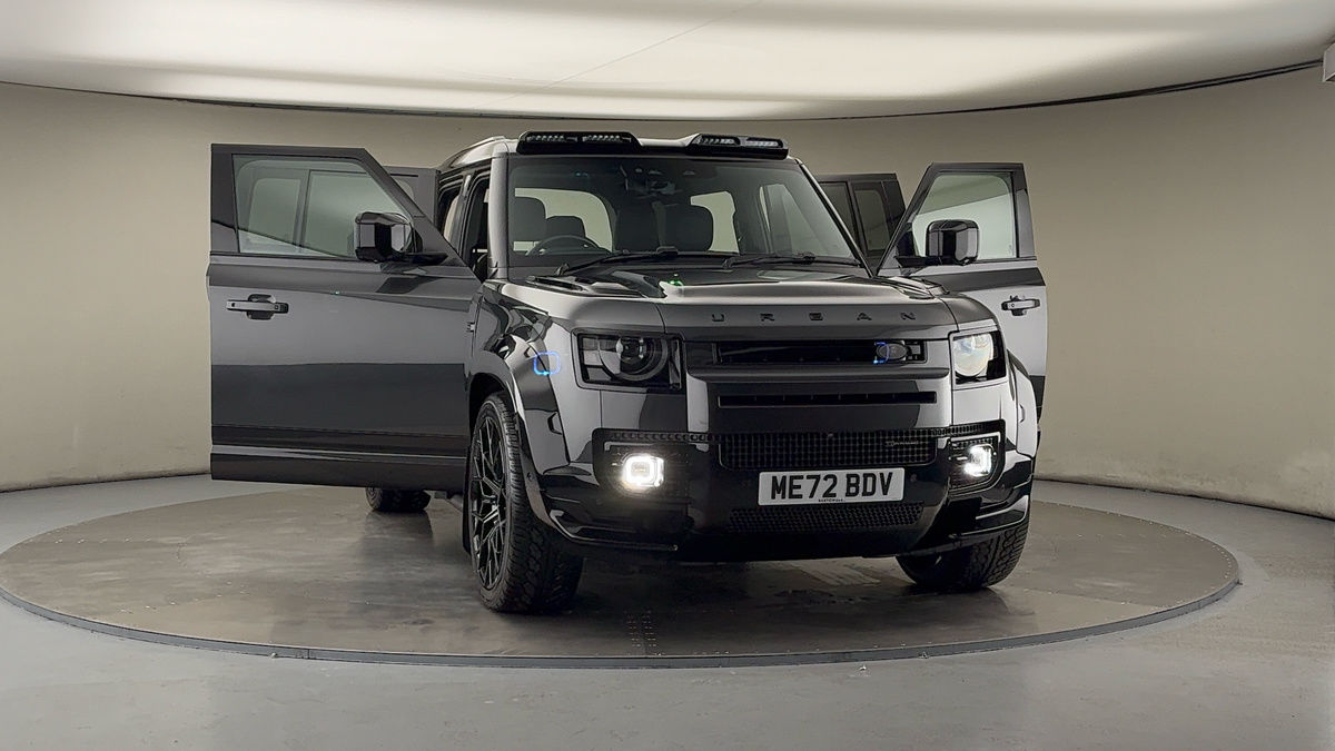 More views of Land Rover Defender 110