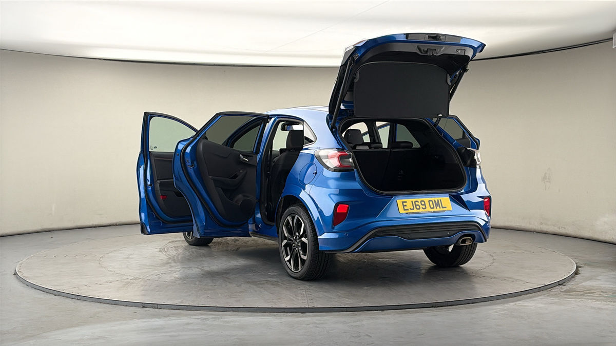 More views of Ford Puma