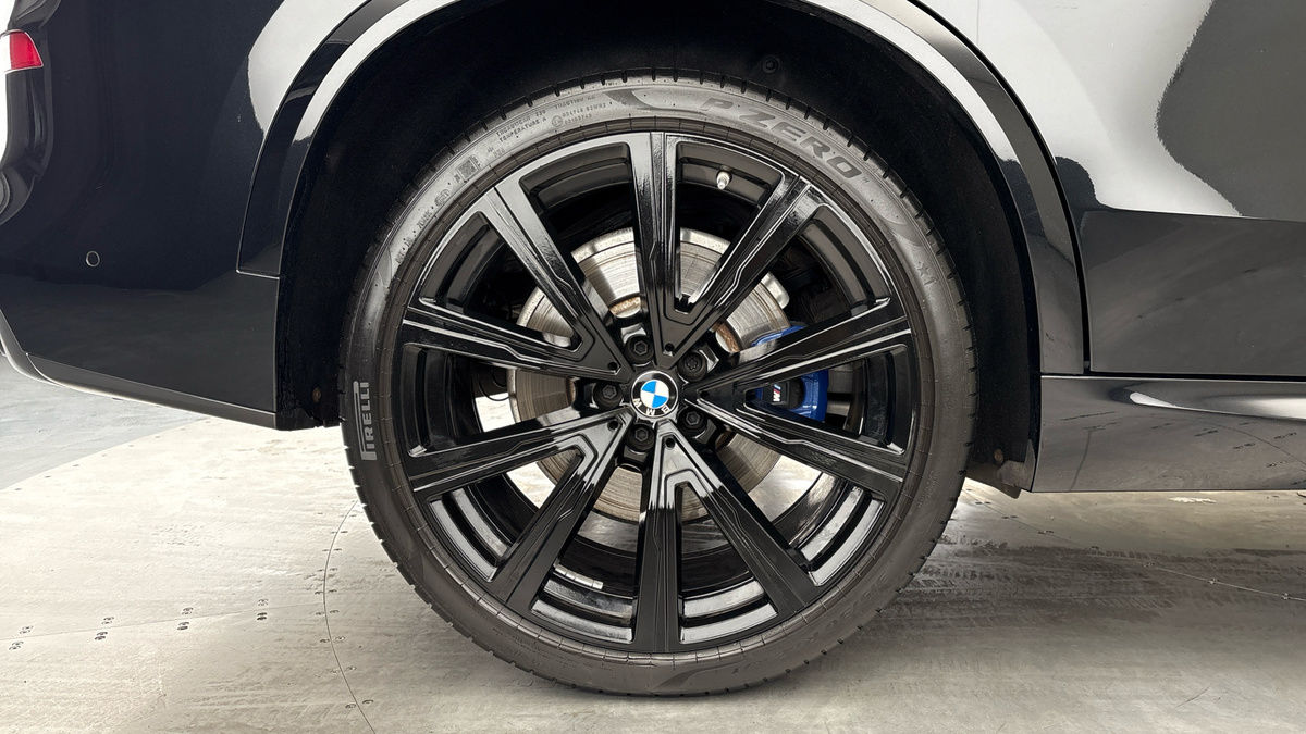BMW X5 Image 10