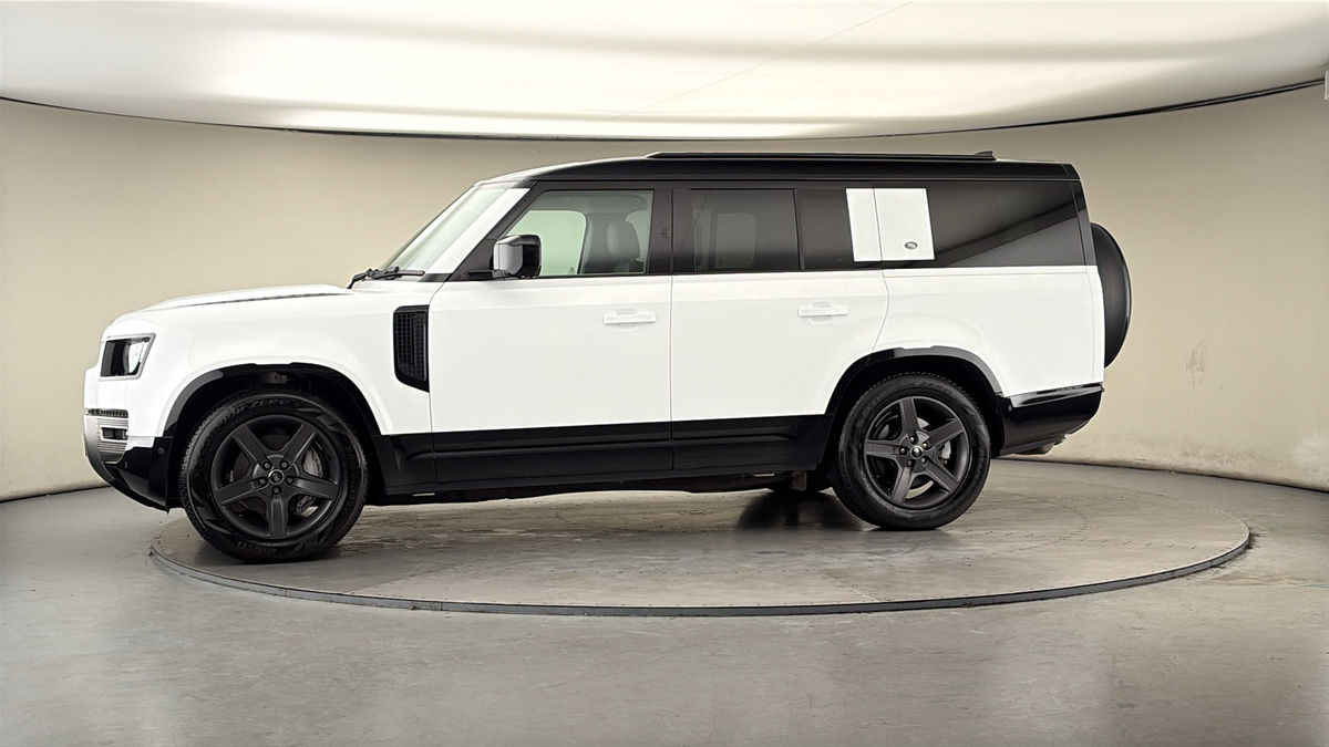 More views of Land Rover Defender 130