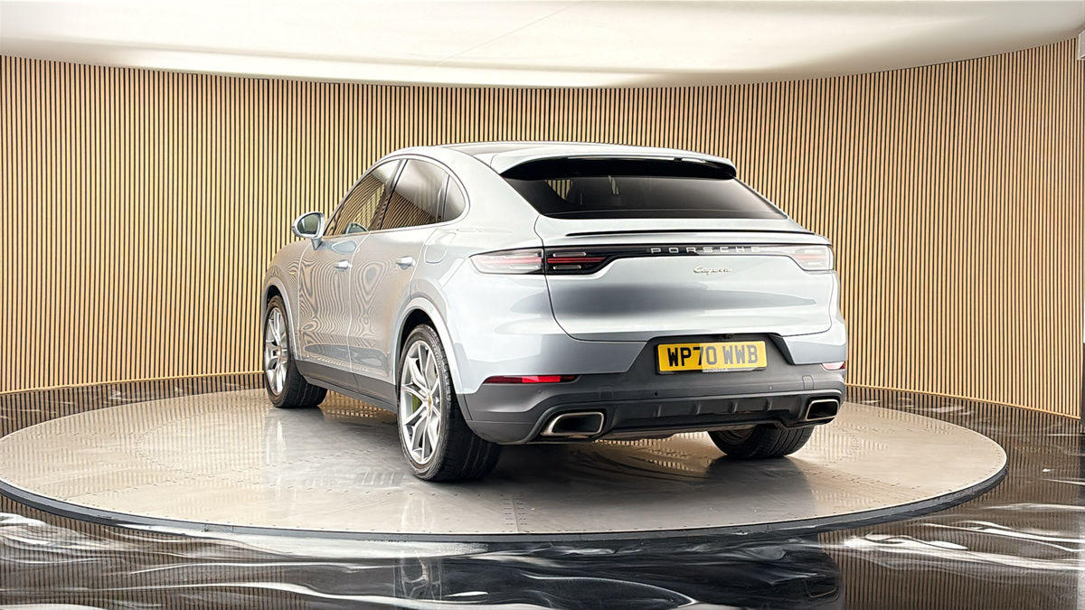 More views of Porsche Cayenne