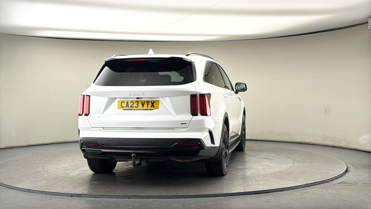 More views of Kia Sorento