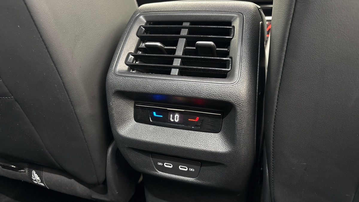 Volkswagen Tiguan Image 31