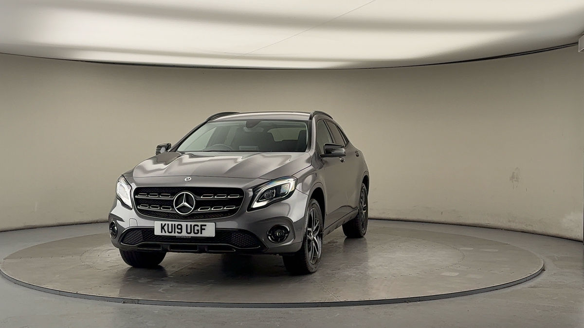 More views of Mercedes-Benz GLA