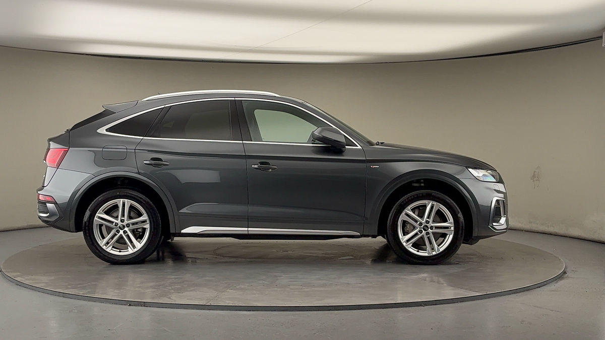 Audi Q5 Image 16