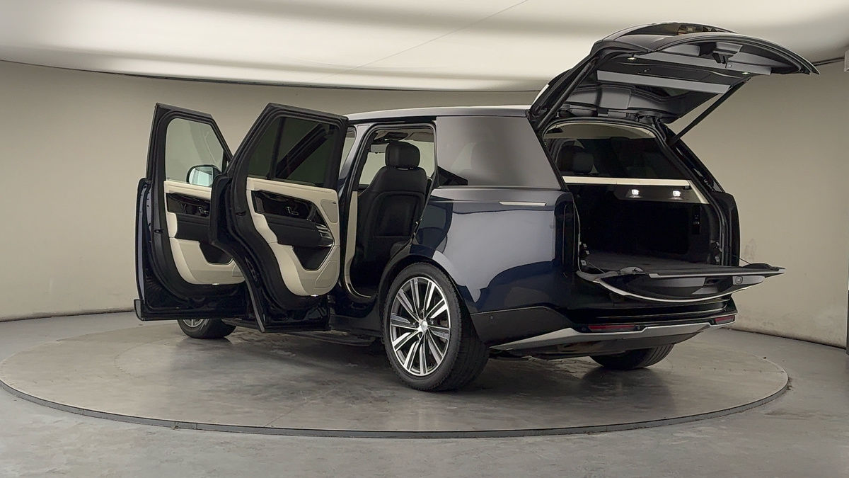 More views of Land Rover Range Rover