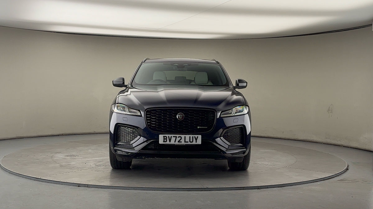 Jaguar F-PACE Image 3