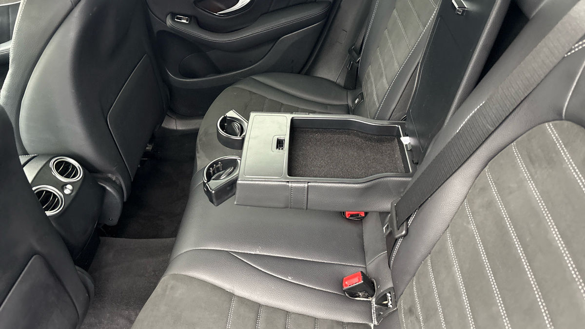 Mercedes-Benz GLC Image 9