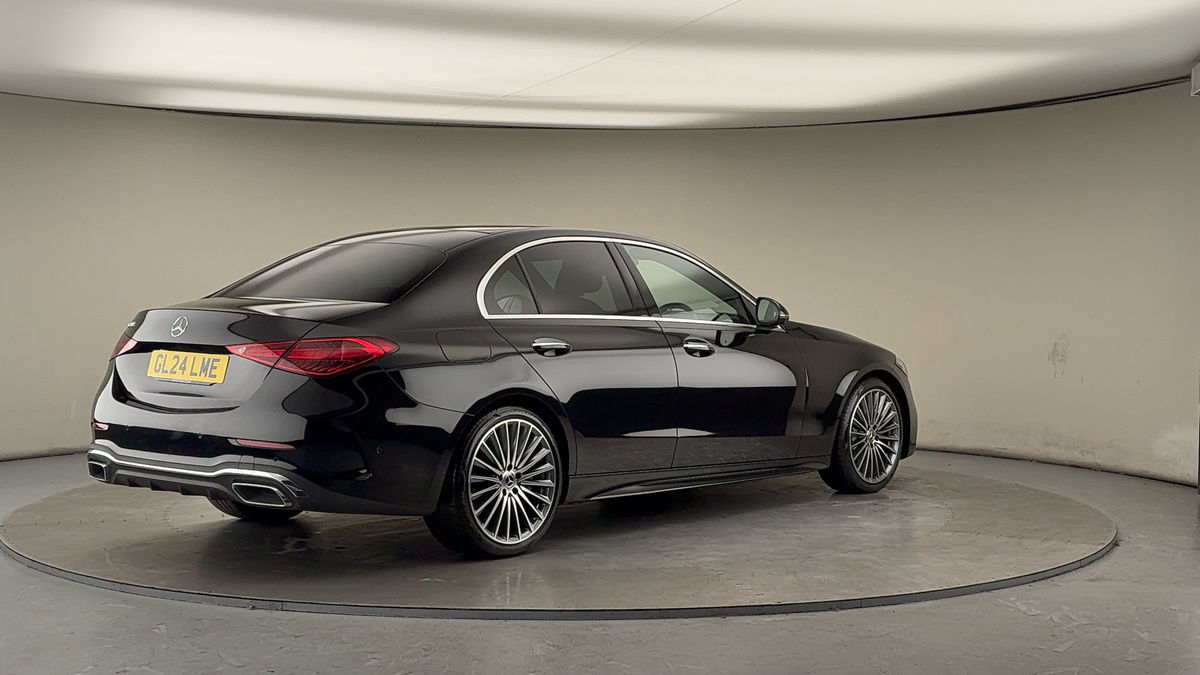 Mercedes-Benz C Class Image 21