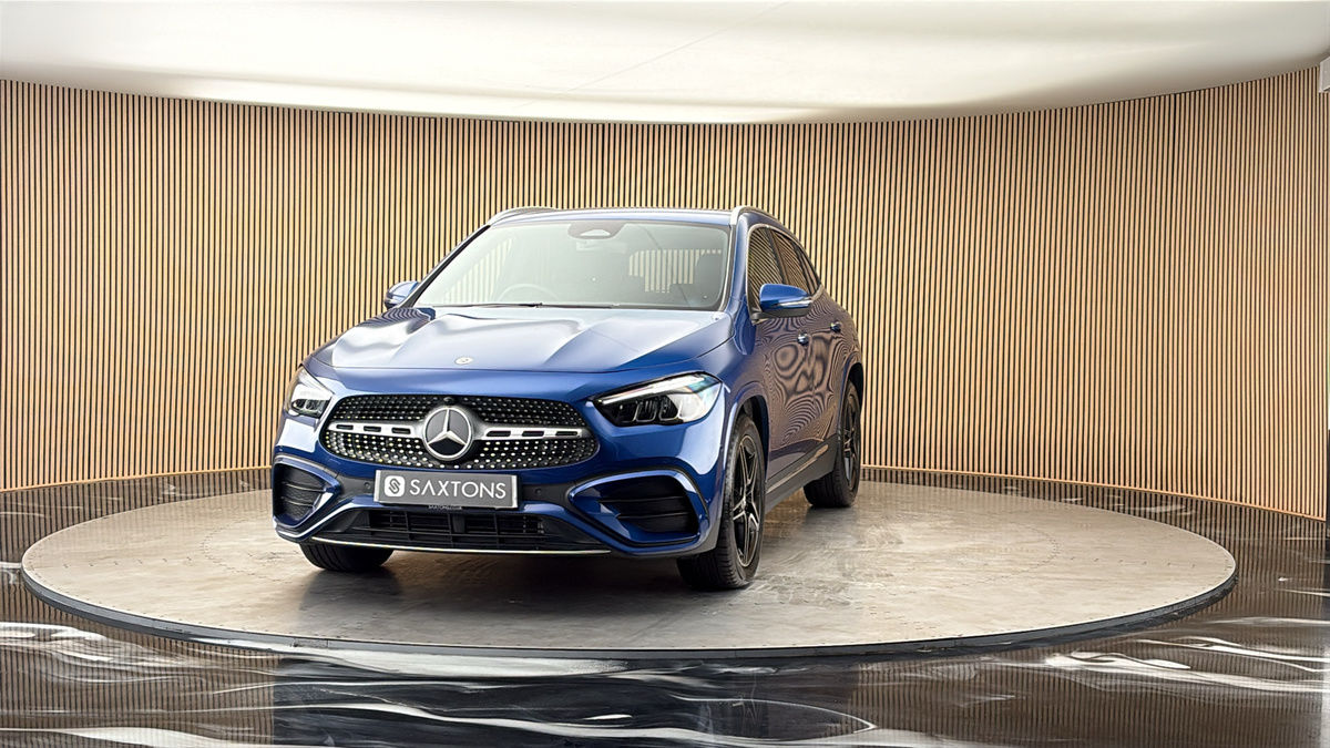 More views of Mercedes-Benz GLA