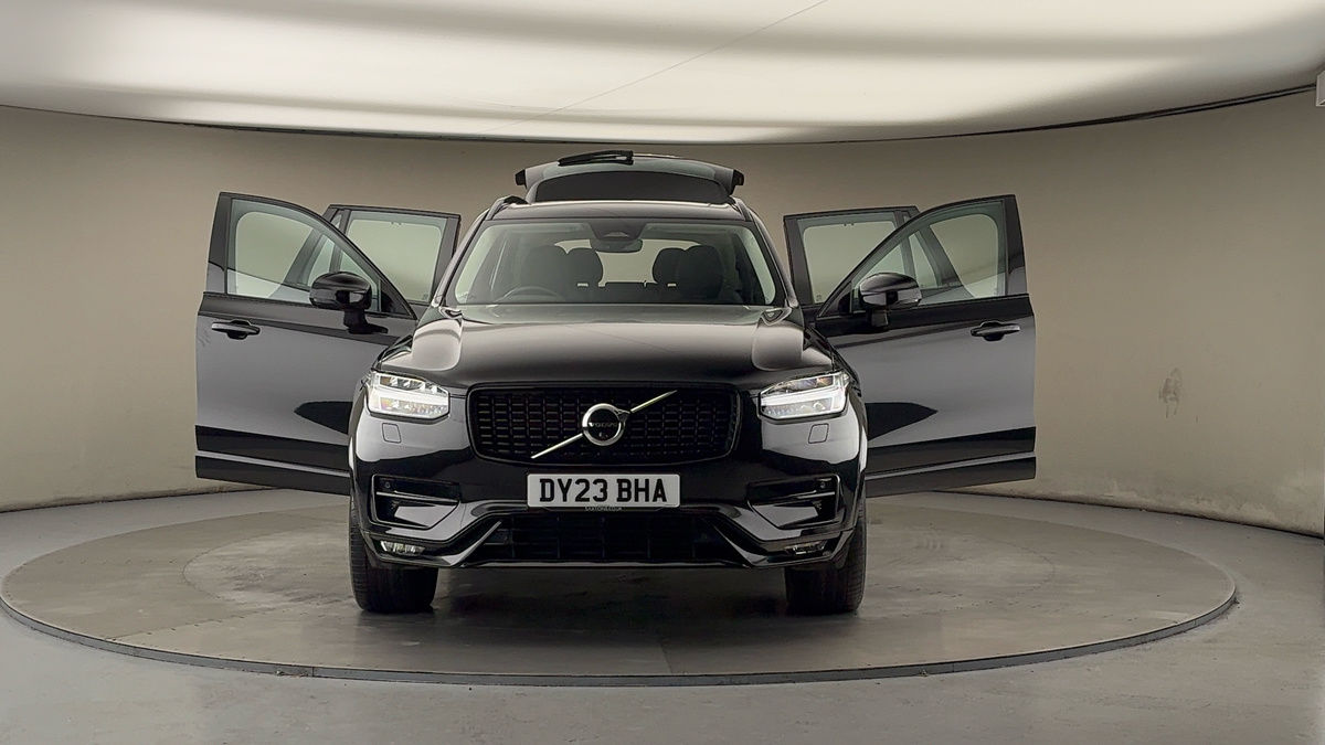 More views of Volvo XC90