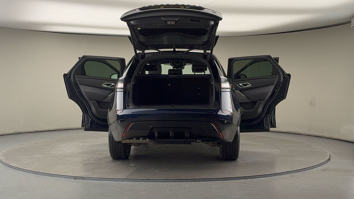 More views of Land Rover Range Rover Velar