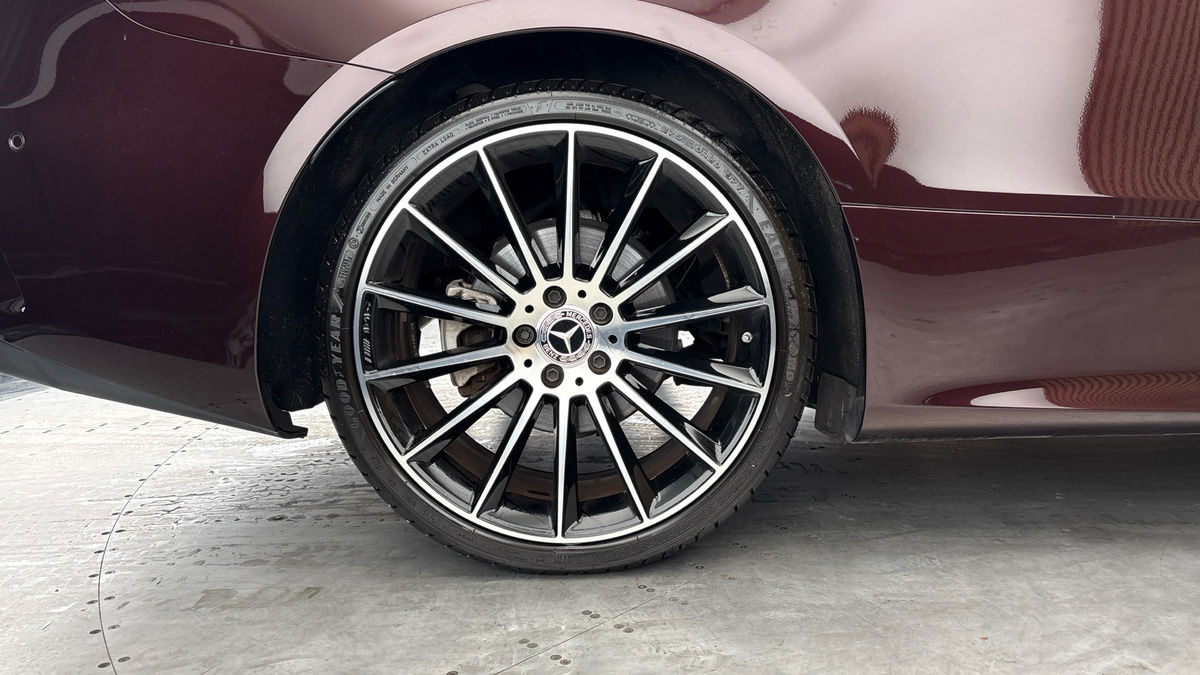 Mercedes-Benz E Class Image 10
