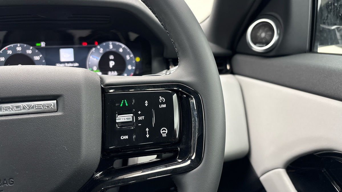 Land Rover Range Rover Evoque Image 14