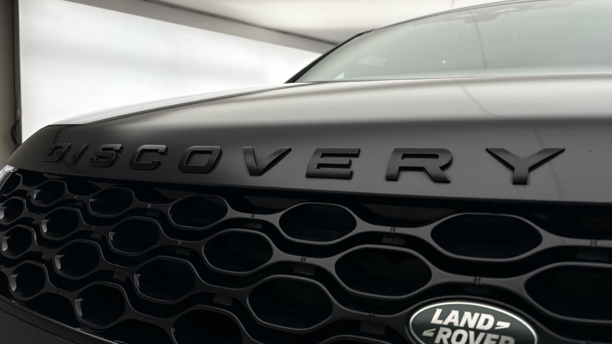 Land Rover Discovery Sport Image 24