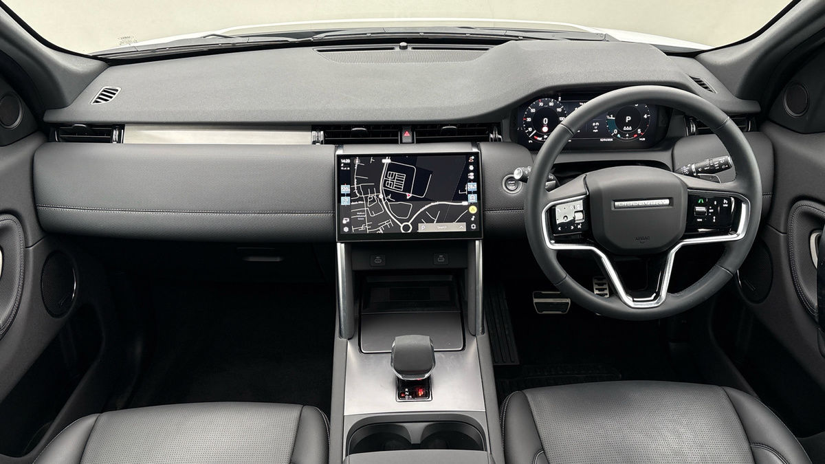 Land Rover Discovery Sport Image 12