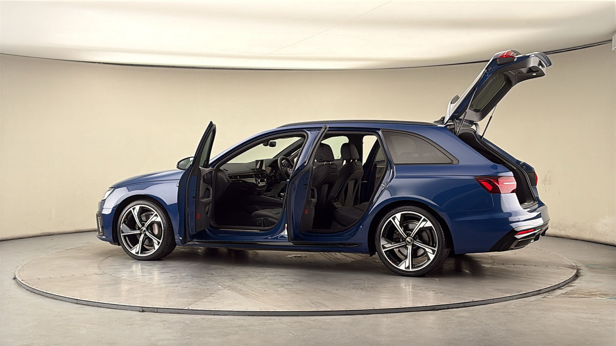 More views of Audi A4 Avant