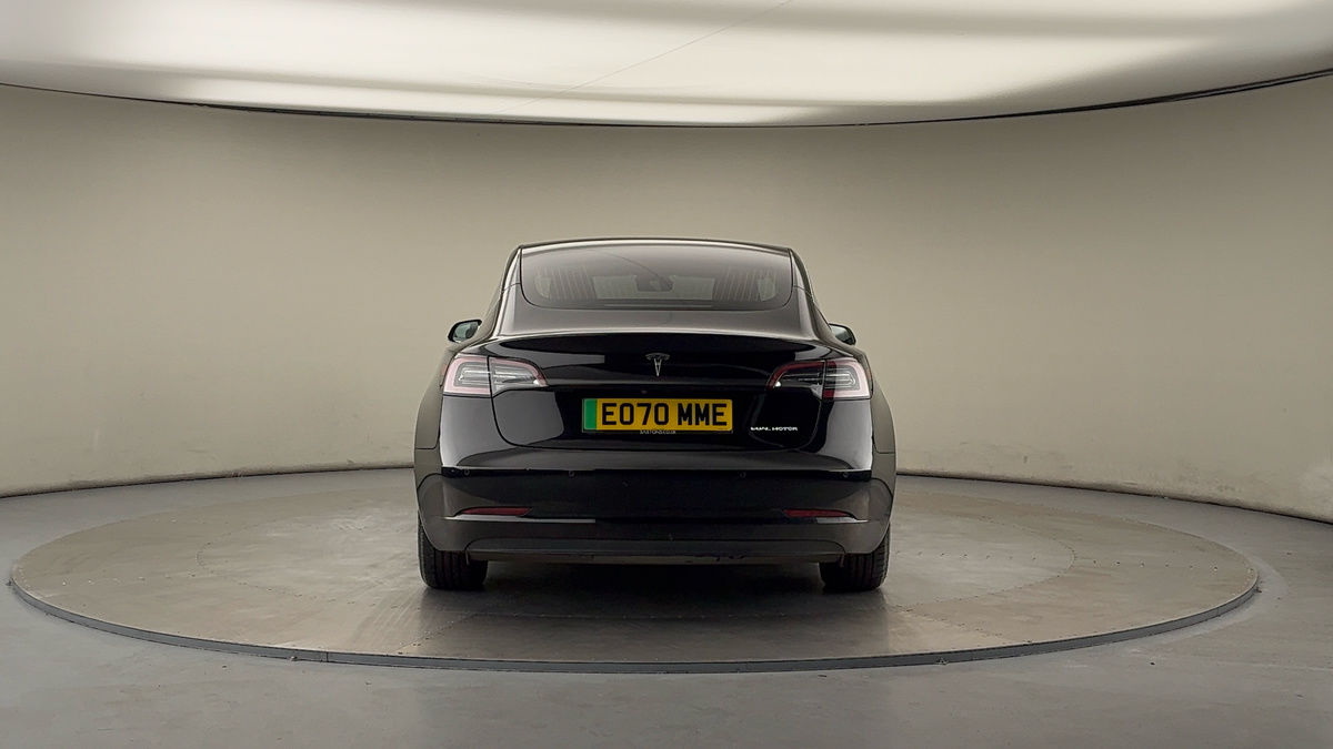 Tesla Model 3 Image 4