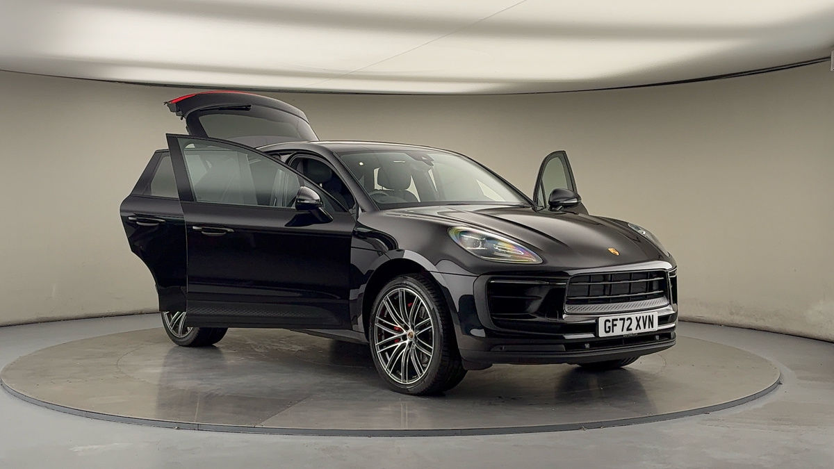 More views of Porsche Macan
