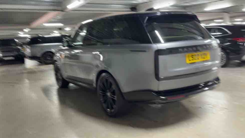 More views of Land Rover Range Rover
