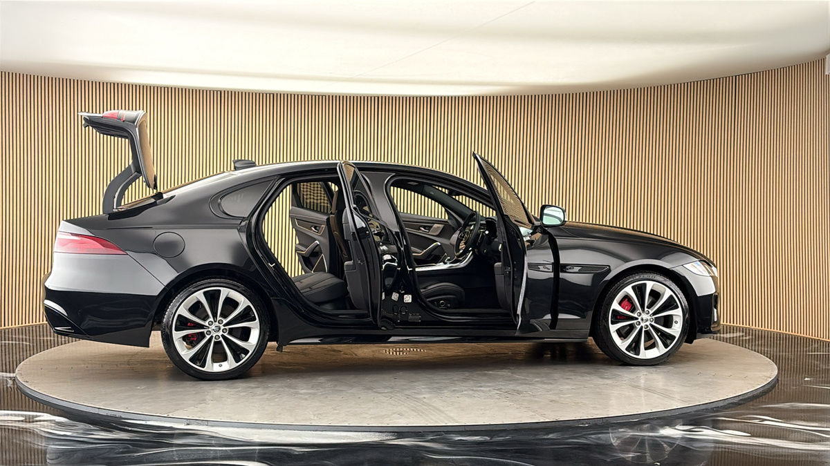 More views of Jaguar XF