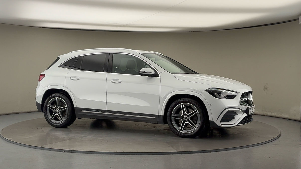 More views of Mercedes-Benz GLA