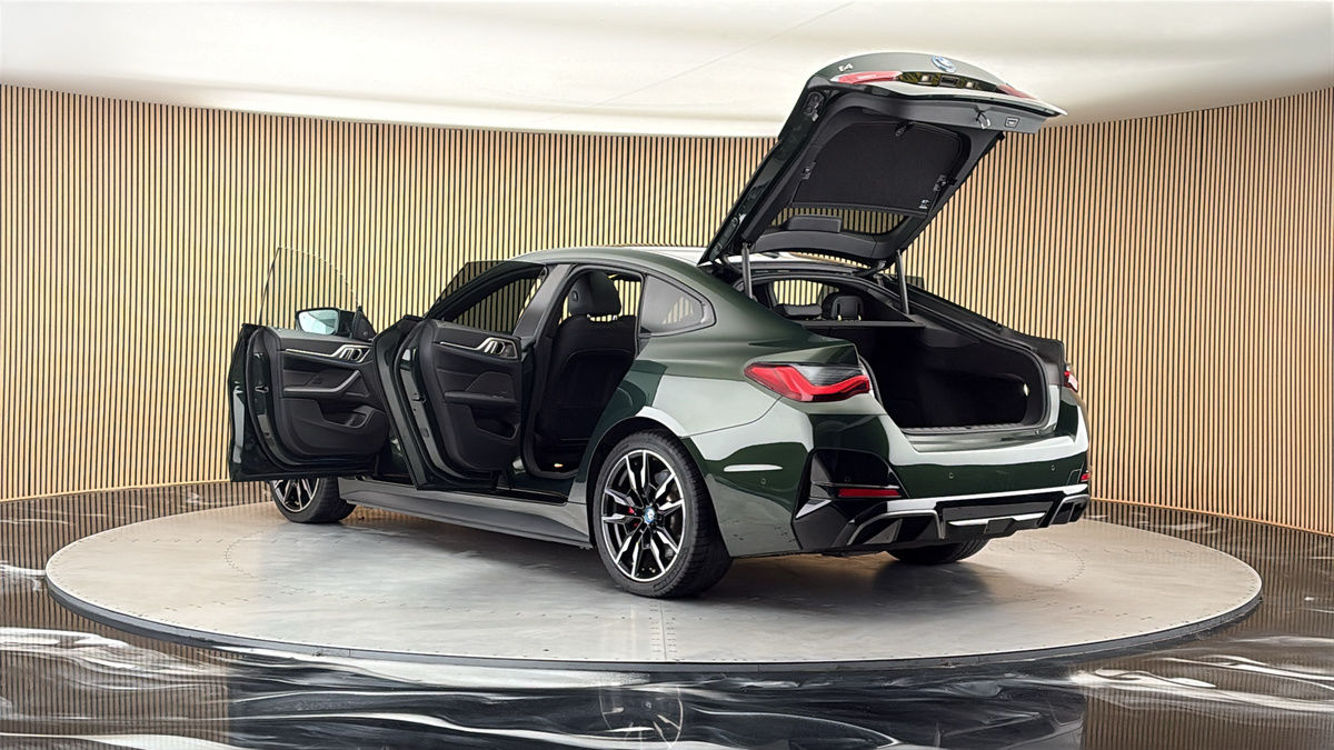 More views of BMW i4