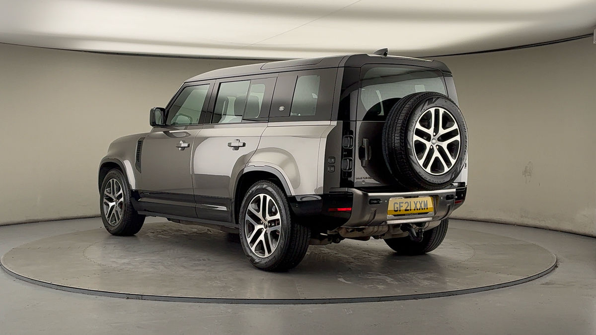 Land Rover Defender 110 Image 2