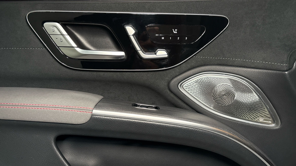 Mercedes-Benz EQS Image 19