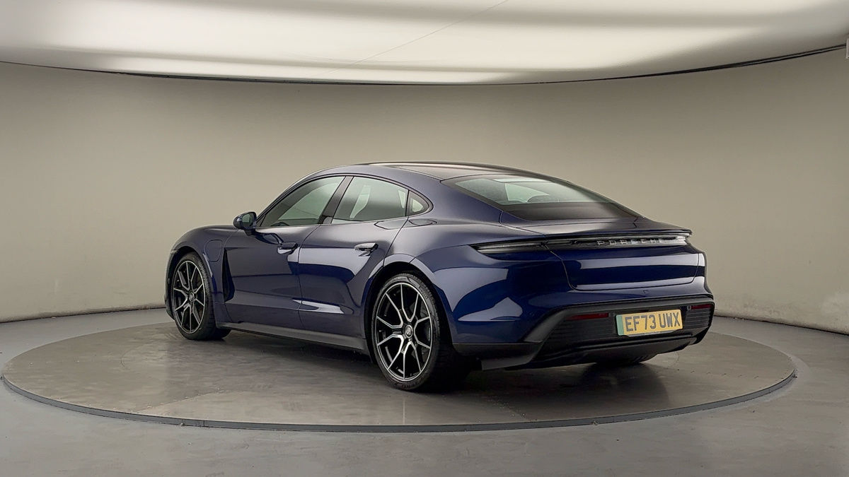 Porsche Taycan Image 2