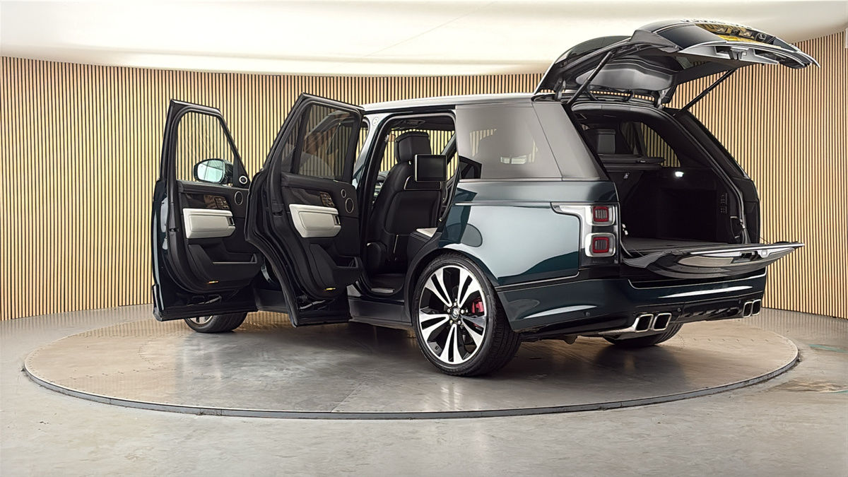More views of Land Rover Range Rover