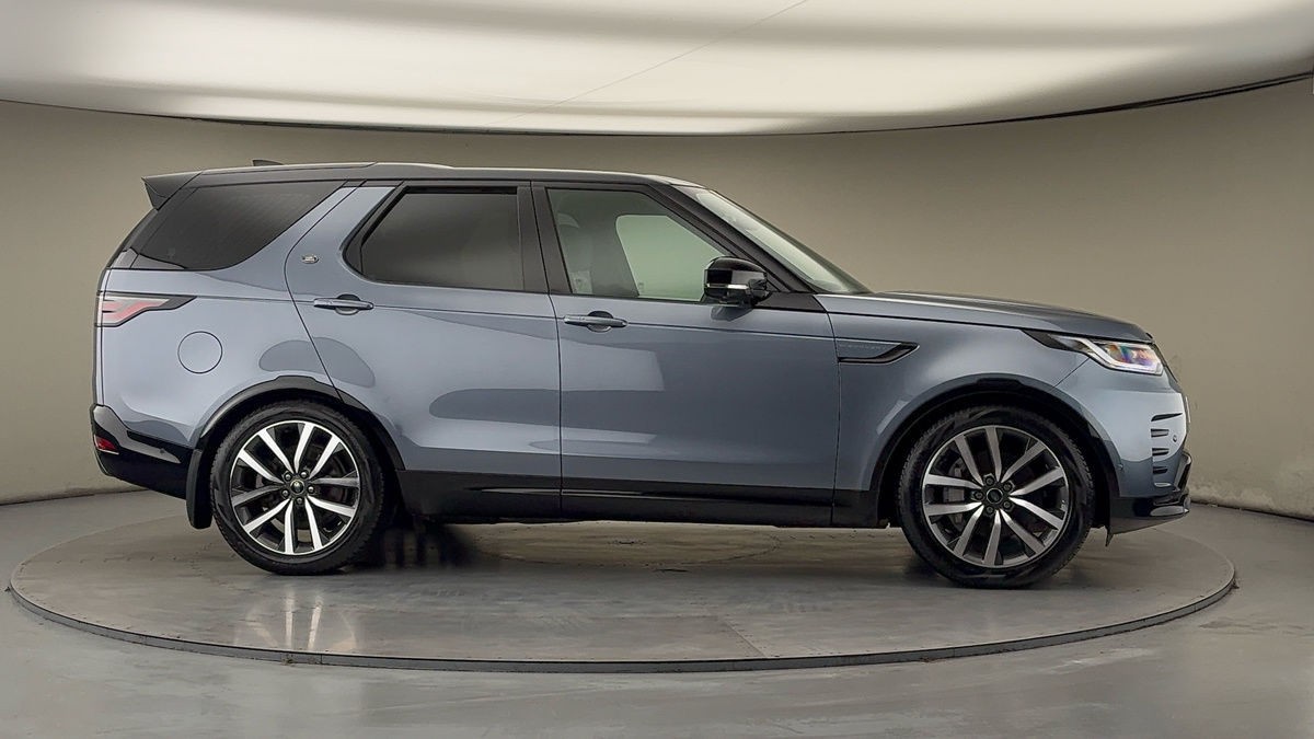 More views of Land Rover Discovery