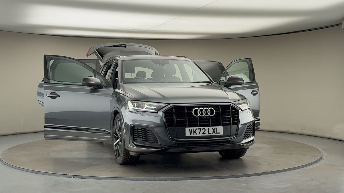 More views of Audi Q7