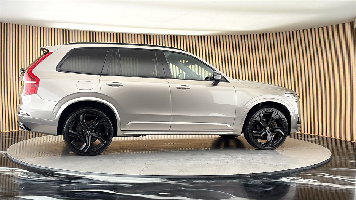 More views of Volvo XC90