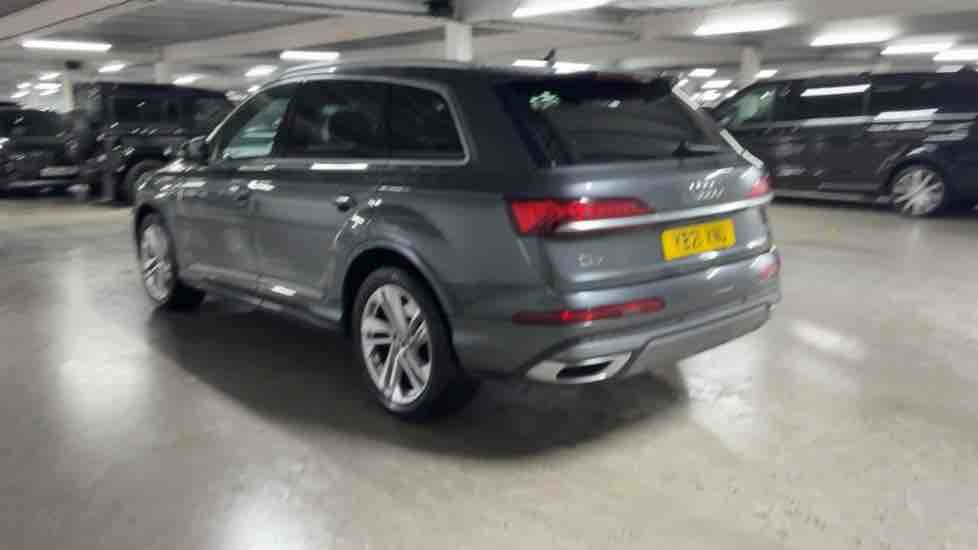 More views of Audi Q7