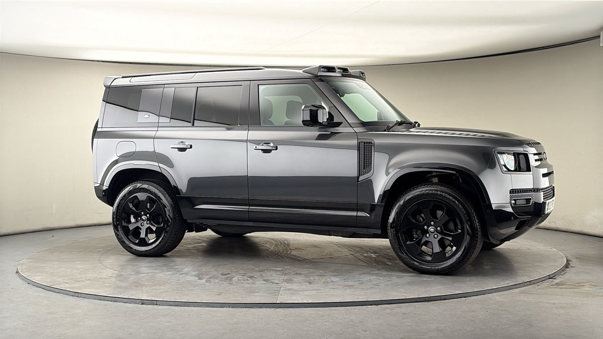 More views of Land Rover Defender 110