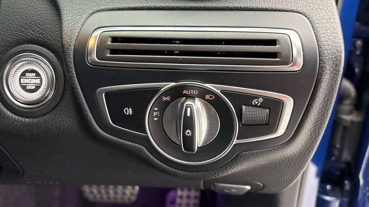Mercedes-Benz C Class Image 27