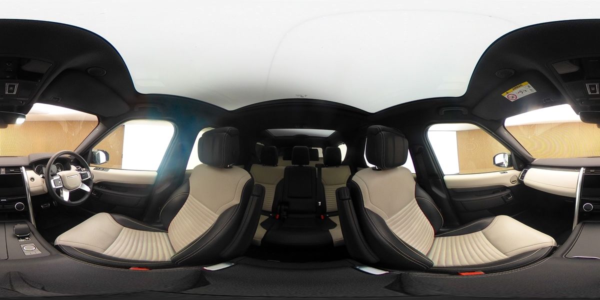 More views of Land Rover Discovery