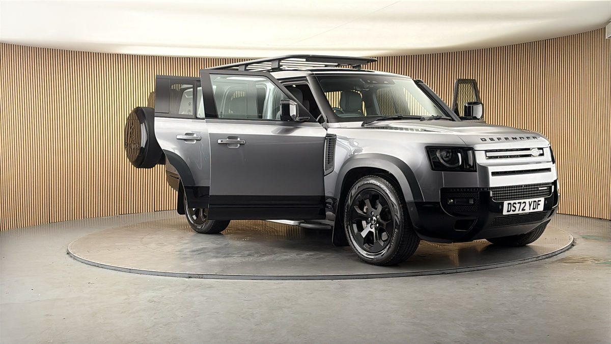 More views of Land Rover Defender 130