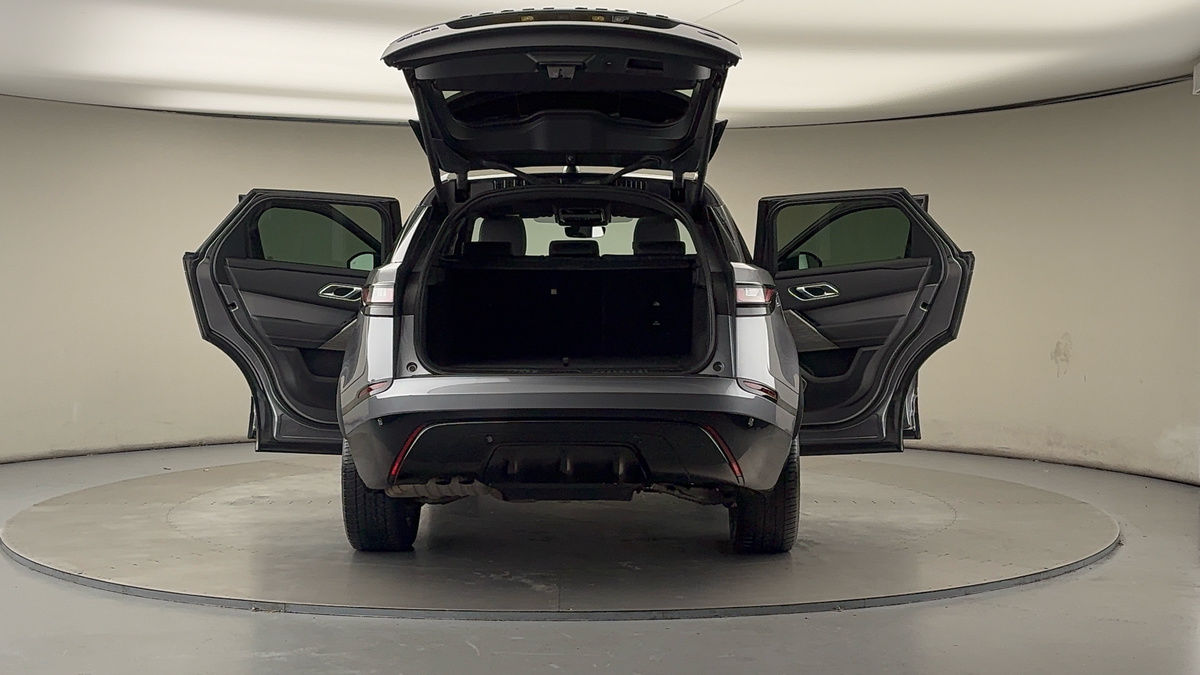 More views of Land Rover Range Rover Velar