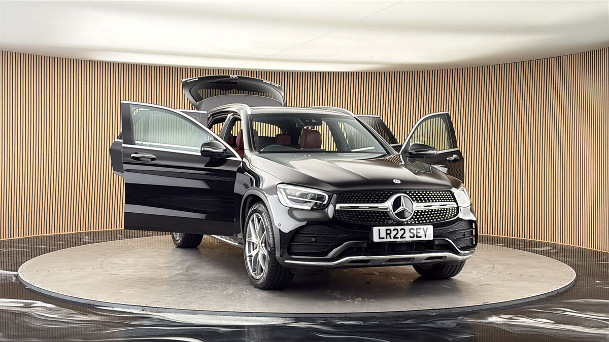 More views of Mercedes-Benz GLC