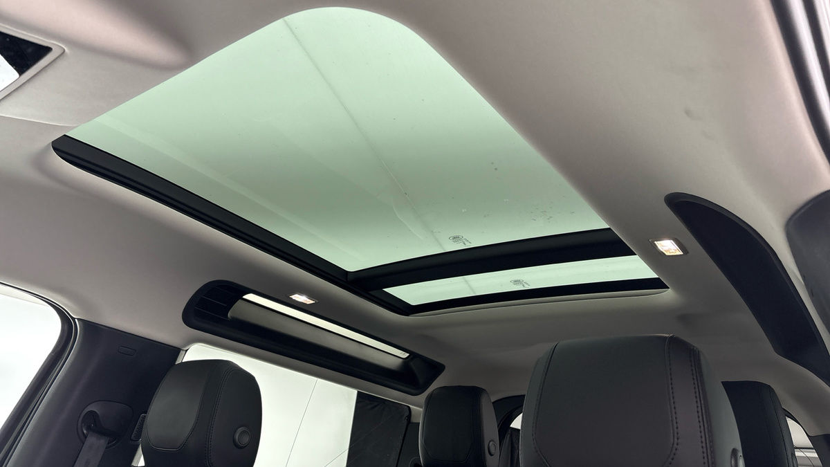 Land Rover Defender 90 Urban Image 11