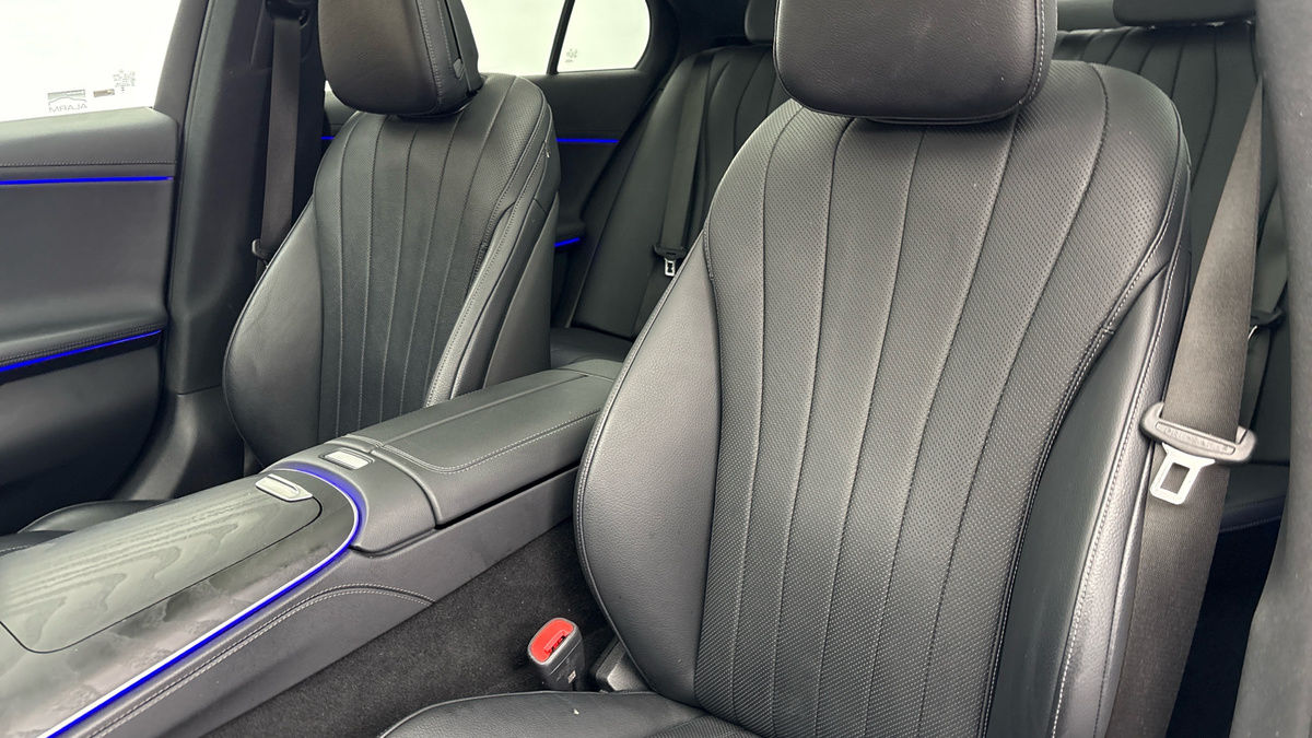 Mercedes-Benz E Class Image 7