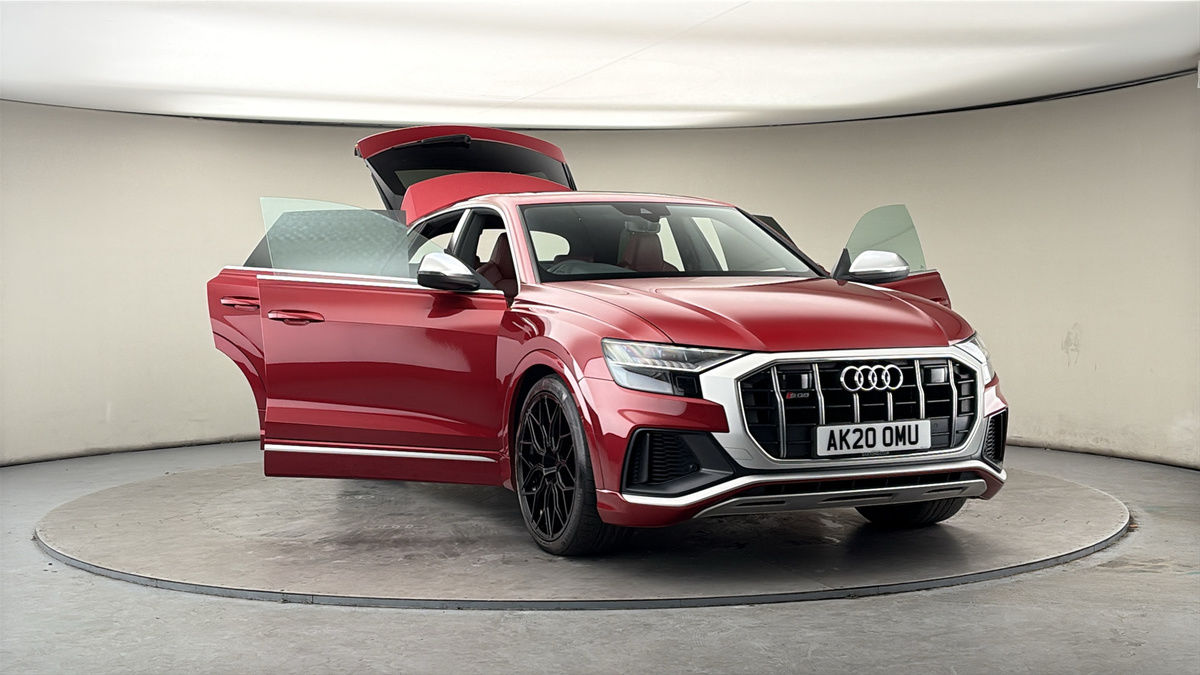 More views of Audi SQ8