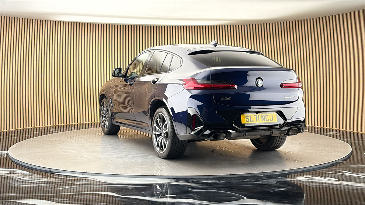 More views of BMW X4