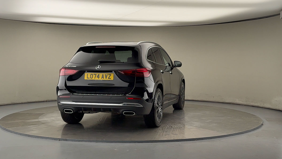 More views of Mercedes-Benz GLA