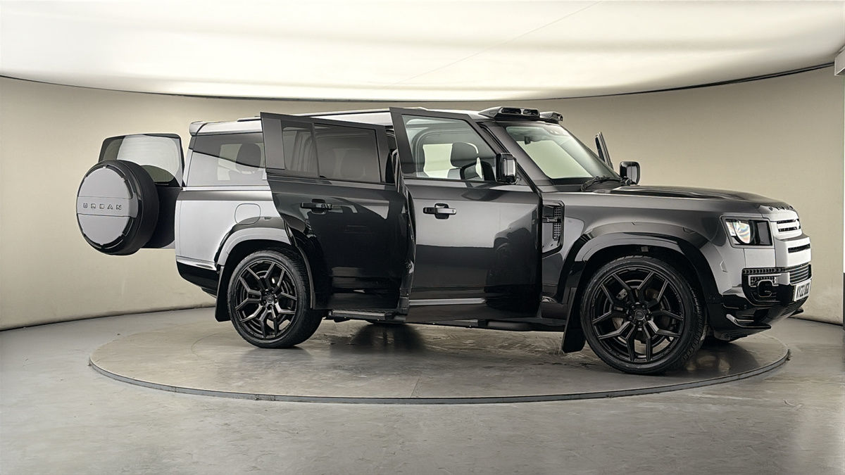 More views of Land Rover Defender 130