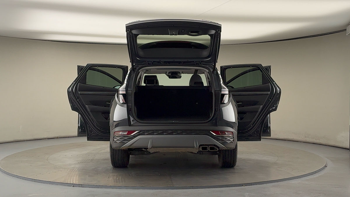 More views of Hyundai TUCSON